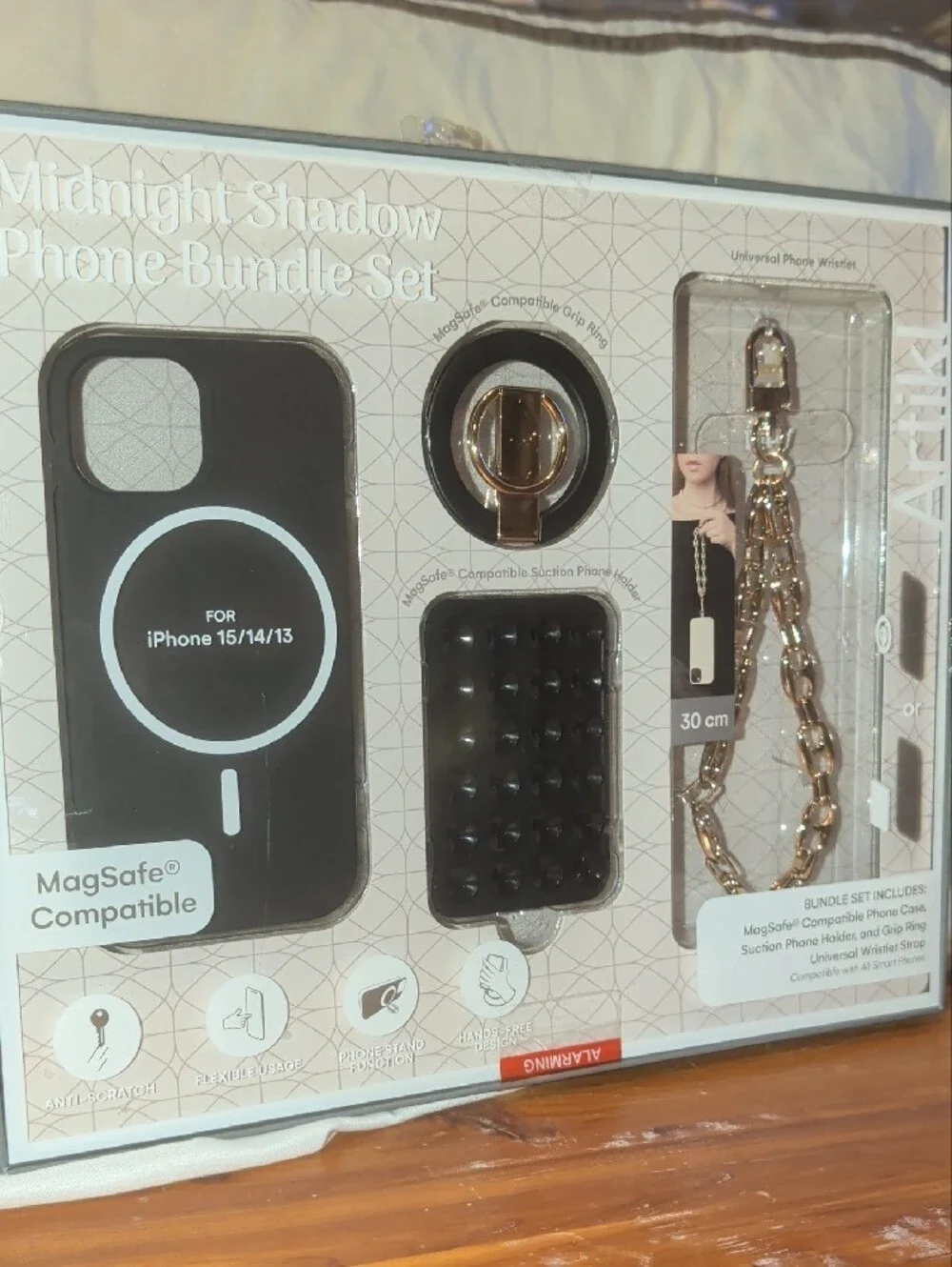 Midnight Shadow Phone Bundle Set: iPhone 15/14/13 - Black Case w Gold Accessorie